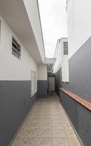 Casa à venda com 360m², 3 quartos e 6 vagas Casa à venda com 360m², 3 quartos e 6 vagasÁrea Externa