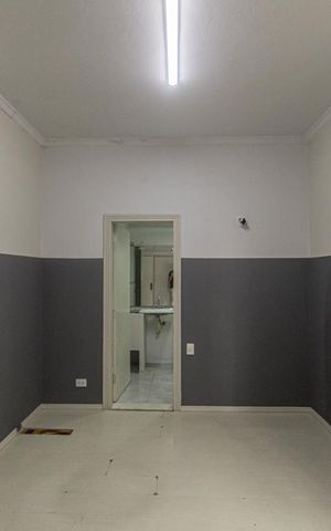 Casa à venda com 360m², 3 quartos e 6 vagas Casa à venda com 360m², 3 quartos e 6 vagasSuite 2
