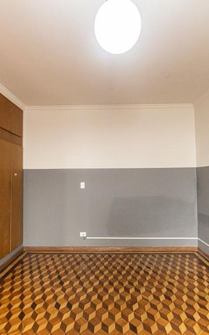 Casa à venda com 360m², 3 quartos e 6 vagas Casa à venda com 360m², 3 quartos e 6 vagasSuite 1