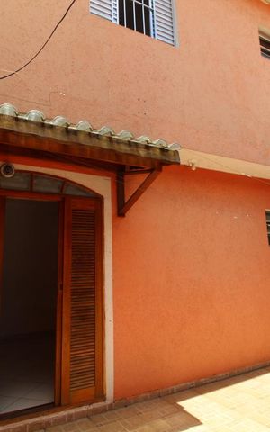 Casa à venda com 72m², 2 quartos e 1 vagaFachada casa 2