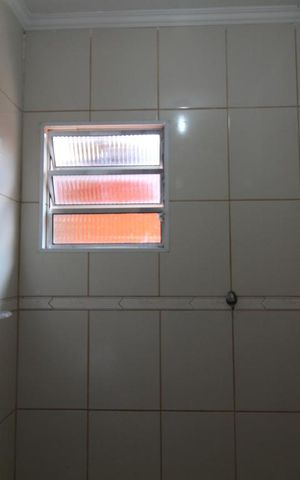 Casa à venda com 72m², 2 quartos e 1 vagaBanheiro 2