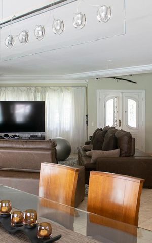 Casa à venda com 600m², 4 quartos e 4 vagasSALA