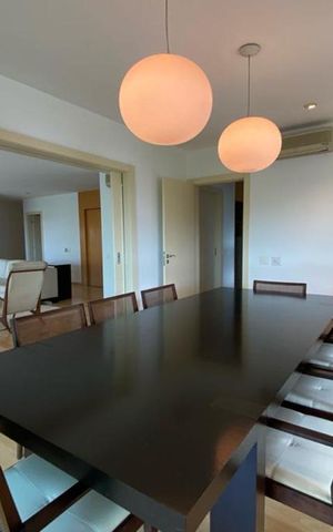 Apartamento à venda com 385m², 4 quartos e 6 vagas Apartamento à venda com 385m², 4 quartos e 6 vagasSala de Jantar