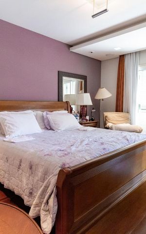 Casa à venda com 380m², 3 quartos e 2 vagas Casa à venda com 380m², 3 quartos e 2 vagasSuíte 3