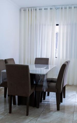 Casa à venda com 115m², 3 quartos e 3 vagasSala