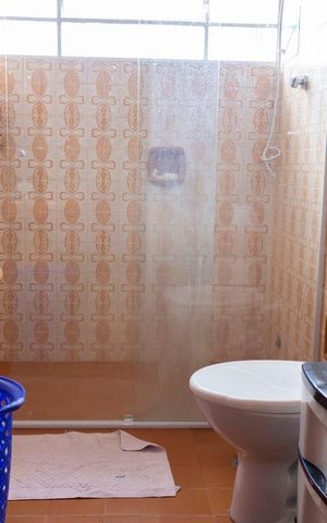 Casa à venda com 115m², 3 quartos e 3 vagasBanheiro