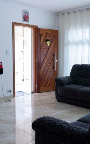 Casa à venda com 115m², 3 quartos e 3 vagasSala