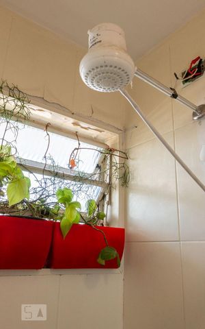 Apartamento à venda com 55m², 2 quartos e 1 vagaChuveiro