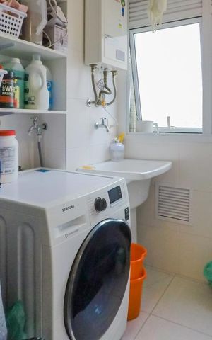 Apartamento à venda com 75m², 2 quartos e 2 vagasÁrea de Serviço