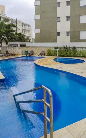 Apartamento à venda com 75m², 2 quartos e 2 vagasÁrea comum - Piscina