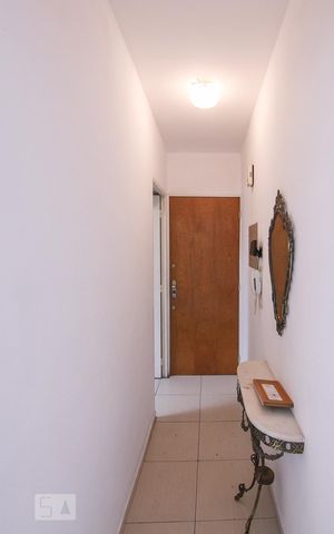 Apartamento para alugar com 44m², 1 quarto e 1 vaga Apartamento para alugar com 44m², 1 quarto e 1 vagaEntrada