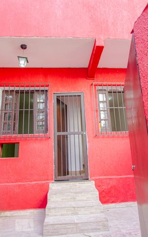 Casa de condomínio à venda com 60m², 2 quartos e sem vaga Casa de condomínio à venda com 60m², 2 quartos e sem vagaFachada