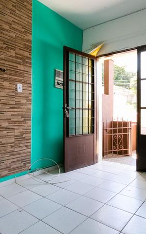 Casa para alugar com 30m², 1 quarto e sem vaga Casa para alugar com 30m², 1 quarto e sem vagaSala