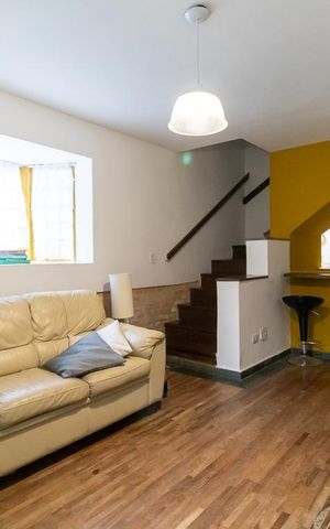 Casa de condomínio à venda com 120m², 3 quartos e 1 vagaSala