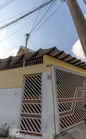 Casa à venda com 210m², 3 quartos e 3 vagasFachada