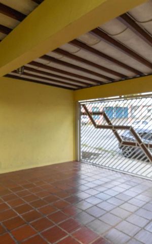 Casa à venda com 210m², 3 quartos e 3 vagasGaragem