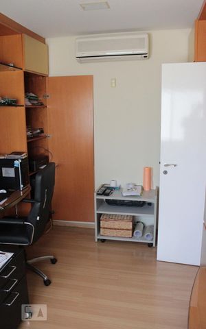 Casa de condomínio à venda com 798m², 7 quartos e 9 vagas