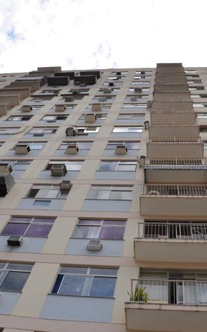 Apartamento à venda com 85m², 2 quartos e 1 vagaFachada