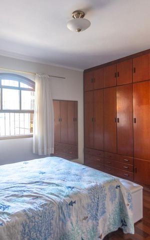 Casa à venda com 230m², 3 quartos e 3 vagas Casa à venda com 230m², 3 quartos e 3 vagasSuíte 2