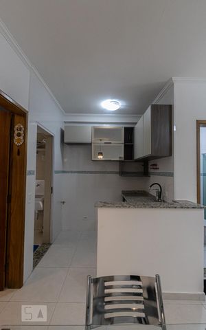 Casa de condomínio à venda com 36m², 1 quarto e sem vaga Casa de condomínio à venda com 36m², 1 quarto e sem vagaCozinha