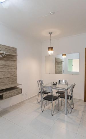 Casa de condomínio à venda com 36m², 1 quarto e sem vaga Casa de condomínio à venda com 36m², 1 quarto e sem vagaSala