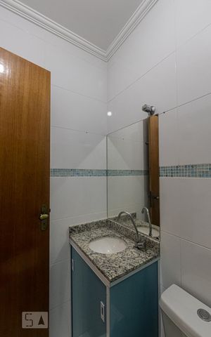 Casa de condomínio à venda com 36m², 1 quarto e sem vaga Casa de condomínio à venda com 36m², 1 quarto e sem vagaBanheiro Social
