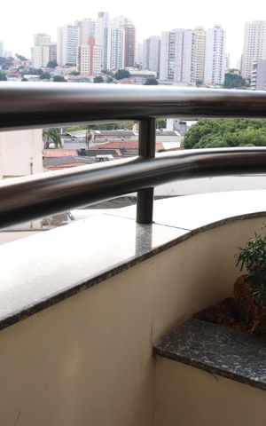 Apartamento à venda com 140m², 2 quartos e 3 vagasVaranda