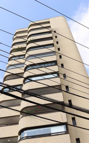Apartamento à venda com 140m², 2 quartos e 3 vagasFachada