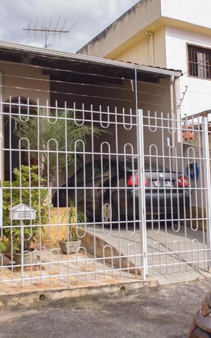 Casa à venda com 150m², 3 quartos e 1 vaga
