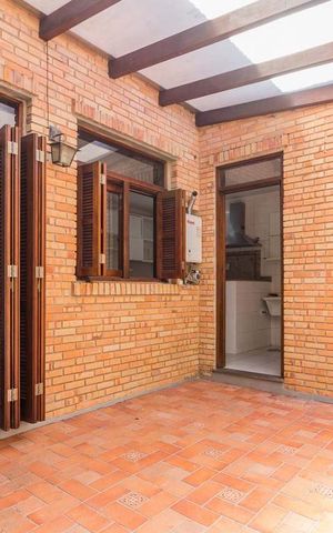 Casa de condomínio à venda com 220m², 3 quartos e 2 vagas Casa de condomínio à venda com 220m², 3 quartos e 2 vagasEspaço Gourmet