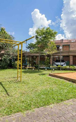 Casa de condomínio à venda com 220m², 3 quartos e 2 vagas Casa de condomínio à venda com 220m², 3 quartos e 2 vagasÁrea Comum - Playground