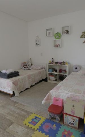 Casa à venda com 450m², 5 quartos e 4 vagasSuíte 2