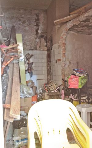 Casa à venda com 350m², 6 quartos e 3 vagas Casa à venda com 350m², 6 quartos e 3 vagasGaragem 1 - Banheiro