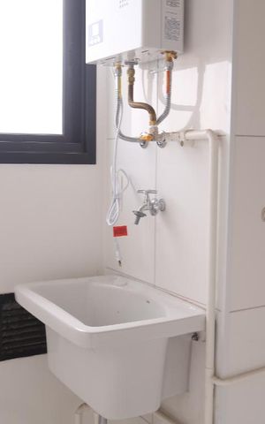 Apartamento à venda com 47m², 2 quartos e 1 vagaArea de serviço