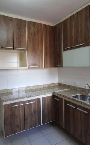 Apartamento à venda com 74m², 2 quartos e 1 vagaCozinha