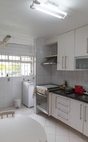 Apartamento à venda com 95m², 3 quartos e 2 vagas Apartamento à venda com 95m², 3 quartos e 2 vagasCozinha