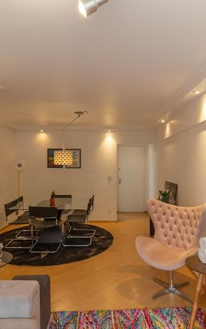 Apartamento à venda com 95m², 3 quartos e 2 vagas Apartamento à venda com 95m², 3 quartos e 2 vagasSala