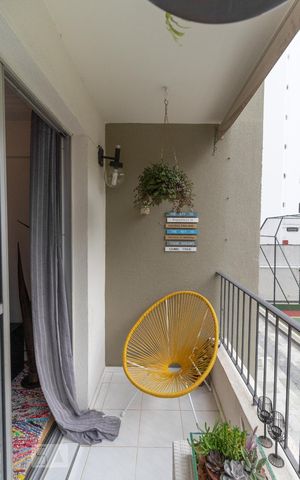 Apartamento à venda com 95m², 3 quartos e 2 vagas Apartamento à venda com 95m², 3 quartos e 2 vagasVaranda