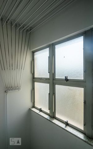 Apartamento à venda com 65m², 3 quartos e 1 vagaÁrea de Serviço