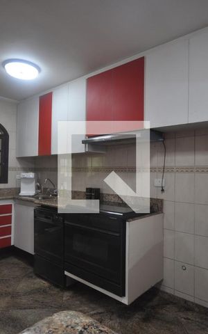 Casa à venda com 200m², 4 quartos e 4 vagasCozinha