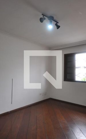 Casa à venda com 200m², 4 quartos e 4 vagasSuíte 1