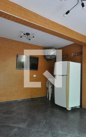 Casa à venda com 200m², 4 quartos e 4 vagasChurrasqueira