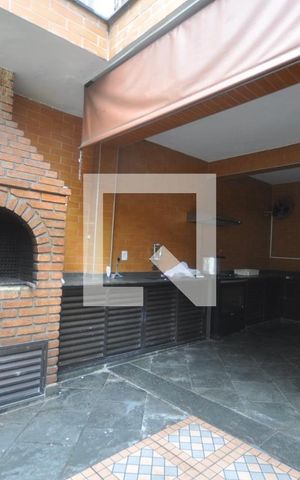 Casa à venda com 200m², 4 quartos e 4 vagasChurrasqueira