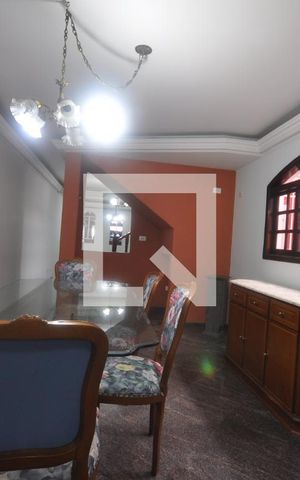 Casa à venda com 200m², 4 quartos e 4 vagasSala de Jantar