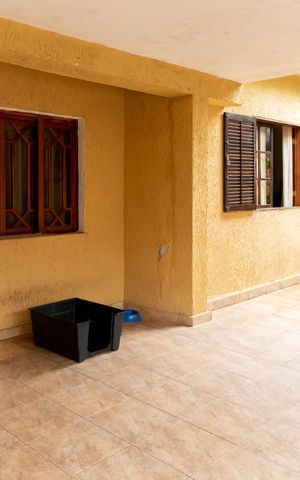 Casa à venda com 166m², 4 quartos e 2 vagas Casa à venda com 166m², 4 quartos e 2 vagasGaragem