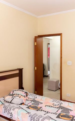 Casa à venda com 166m², 4 quartos e 2 vagas Casa à venda com 166m², 4 quartos e 2 vagasQuarto 1