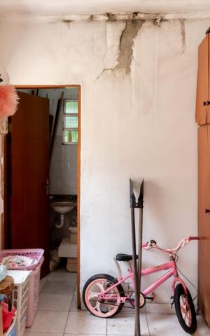 Casa à venda com 166m², 4 quartos e 2 vagas Casa à venda com 166m², 4 quartos e 2 vagasÁrea de Serviço