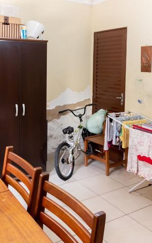 Casa à venda com 166m², 4 quartos e 2 vagas Casa à venda com 166m², 4 quartos e 2 vagasQuarto 3