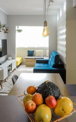 Apartamento à venda com 47m², 2 quartos e 1 vagaSala vista pela cozinha