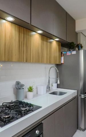 Apartamento à venda com 47m², 2 quartos e 1 vagaCozinha vista pela área de serviço